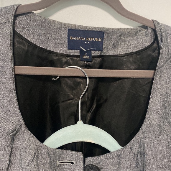 Banana republic matching suit set blazer US 12 and skirt US 8 - Picture 2 of 8